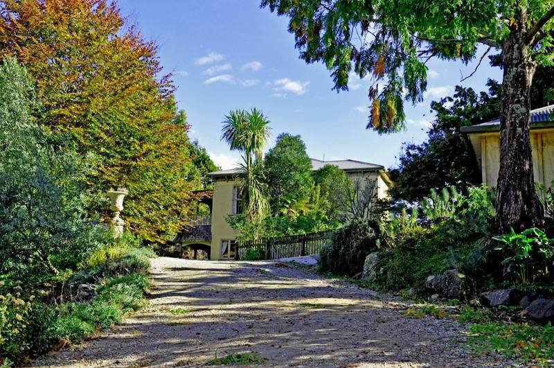 HISTORIC - LATE 1800'S VILLA Picture 3