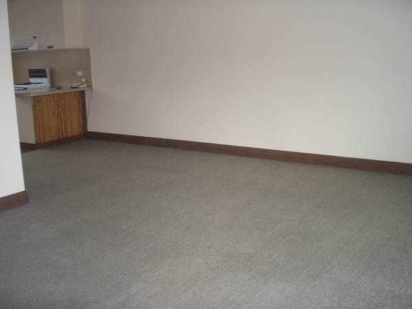 EASY TO LOOK AFTER Picture 2