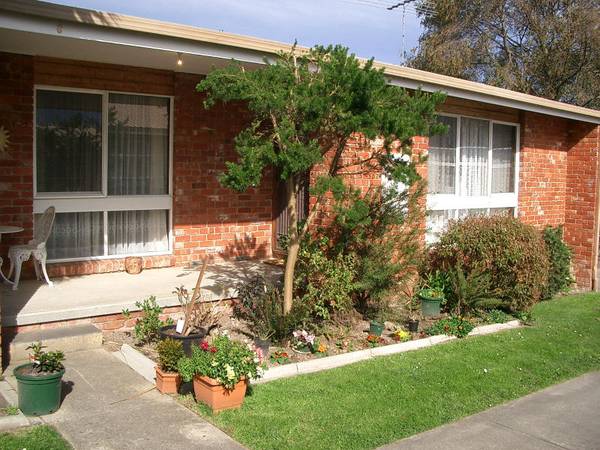 EASY TO LOOK AFTER Picture 1