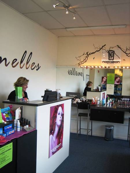 BEAUTY SALON - SKIN CARE Picture 2