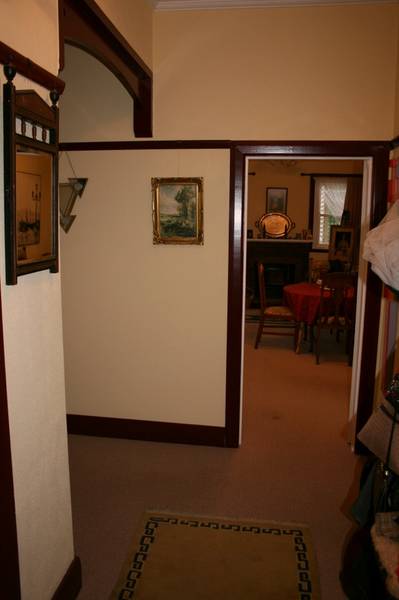 Close To Everything Picture 2