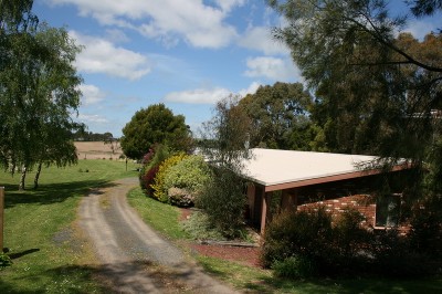 Town Living Country Feel Picture