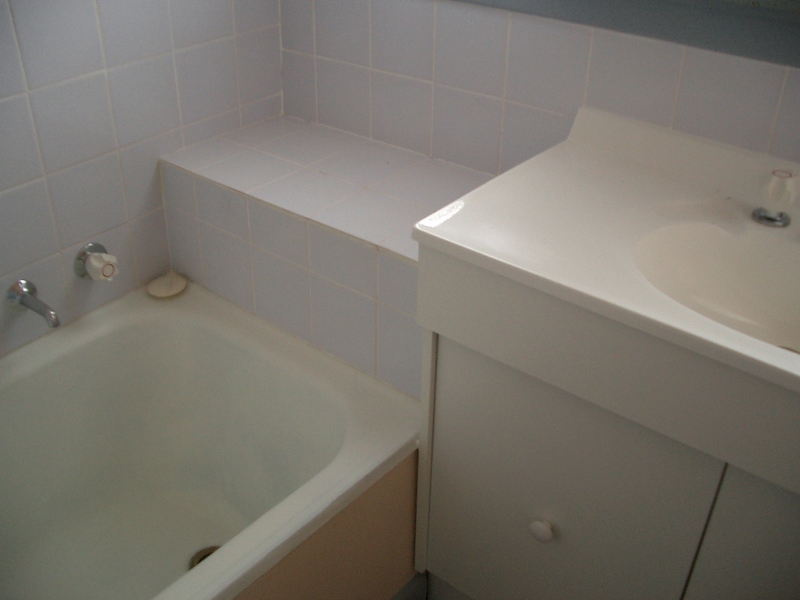 LEASE BREAK Picture 3