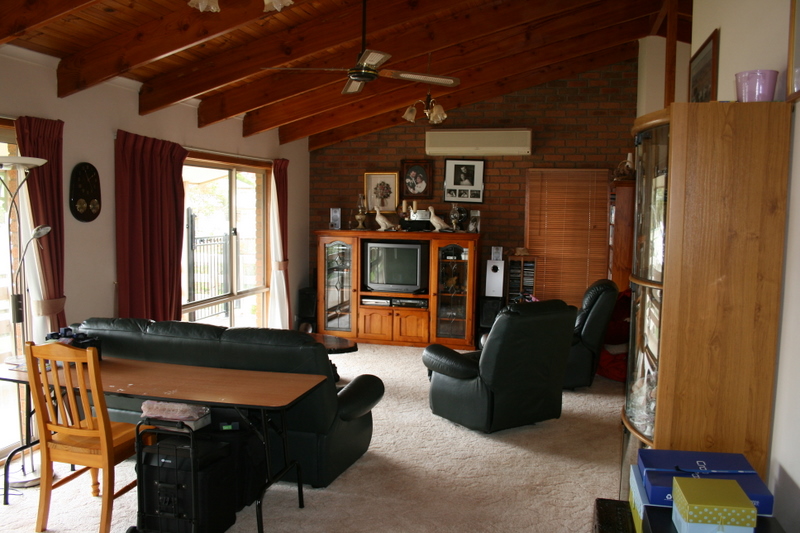 THE COMPLETE FAMILY PACKAGE! Picture 3