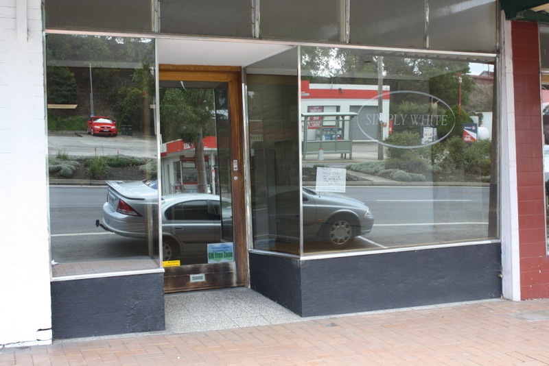 RETAIL OPPORTUNITY ! Picture 1