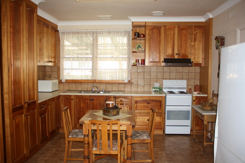 One Not To Be Missed ! Picture 2