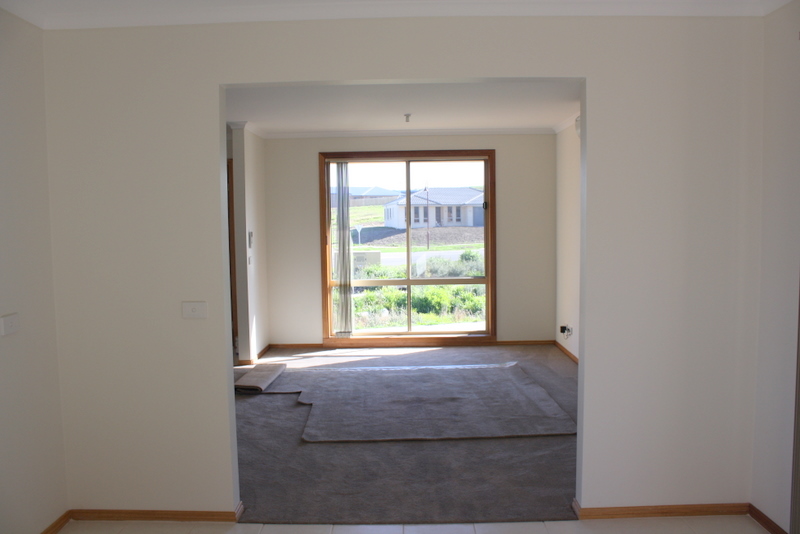 EASY LIVING with nothing to do! Picture 3