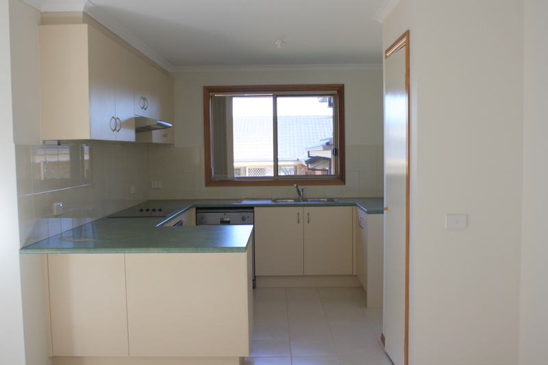 EASY LIVING with nothing to do! Picture 2