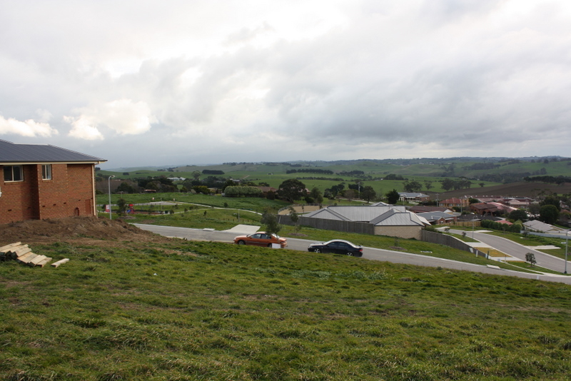 HANNAH RISE KORUMBURRA Picture 3