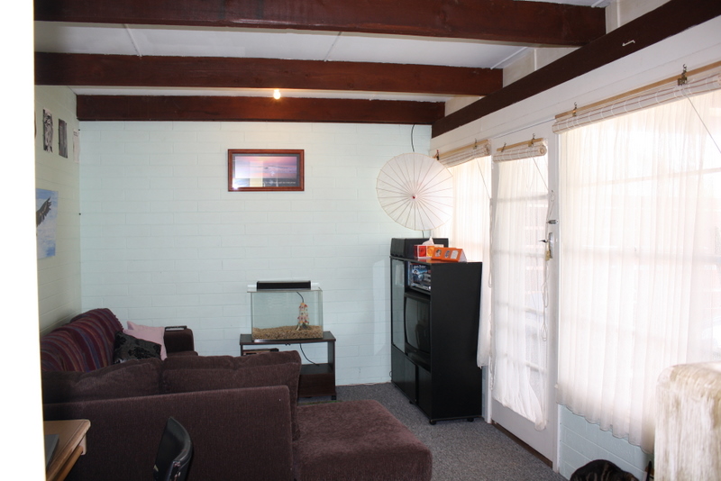 INVESTORS TAKE NOTE Picture 3