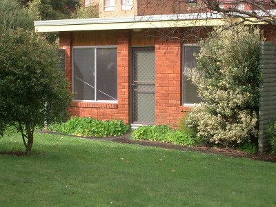 A BLOCK OF 4 UNITS ! Picture