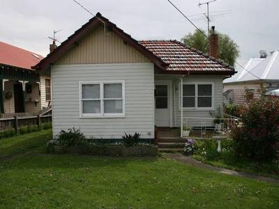 THREE BEDROOM ON RADOVICK STREE! Picture THREE BEDROOM ON RADOVICK STREE! Picture