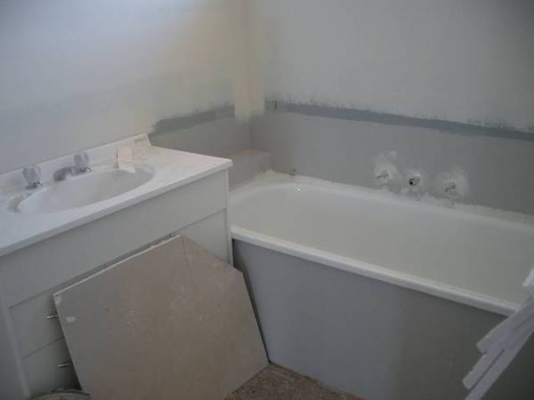 NEW THREE BEDROOM TOWNHOUSE - LAST ONE Picture 2