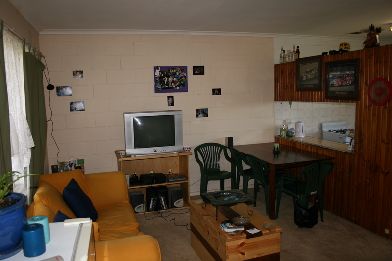 POOWONG INVESTMENT Picture 2