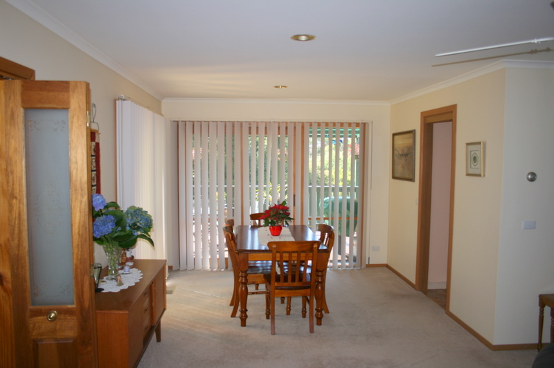 SPREAD YOURSELF OUT ON AN ACRE Picture 3