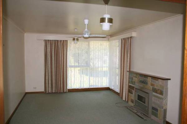 FAMILY HOME OR NICE INVESTMENT Picture 3