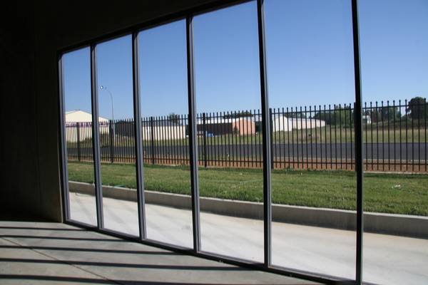 Gateway Crescent, Orange Picture