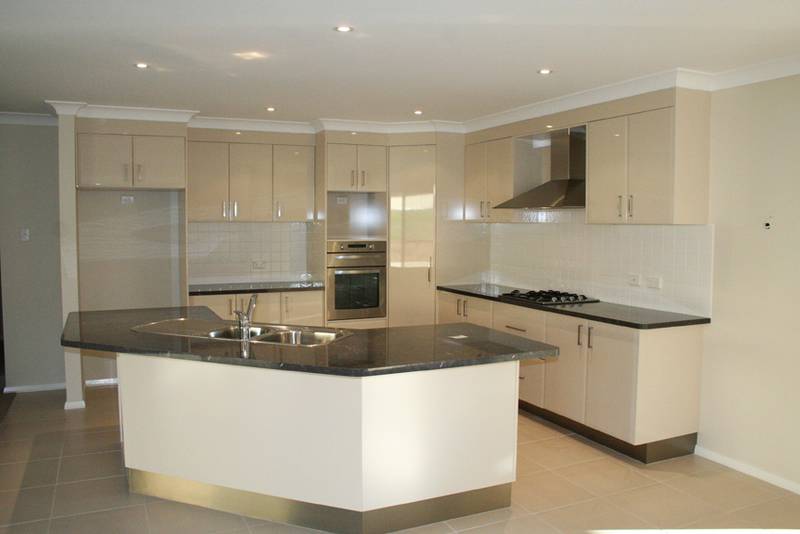 15 Bert Whiteley Place, Orange Picture 2