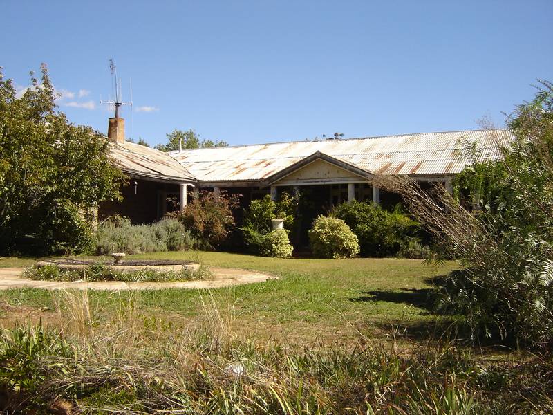 COUNTRY LIFESTYLE Picture 1