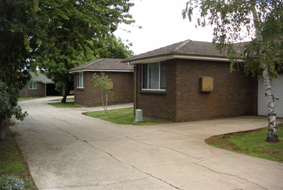 QUIET COMPLEX Picture 1