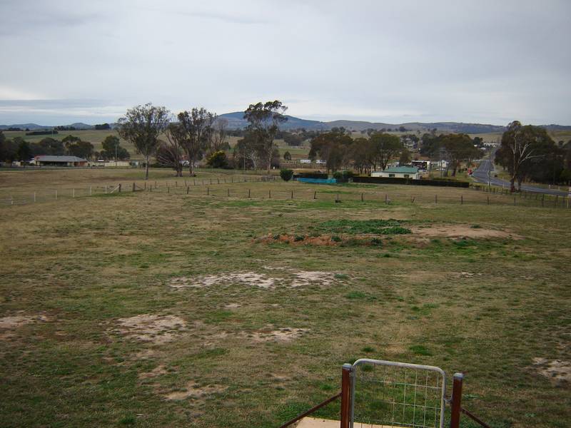 QUIET VILLAGE LIFESTYLE Picture 2