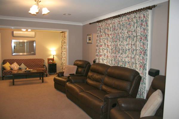 6 Sunset Place, Orange Picture 3