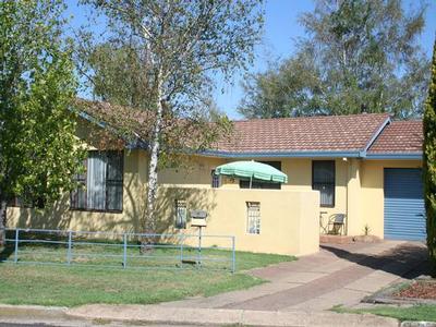 WELL PRESENTED HOME Picture WELL PRESENTED HOME Picture