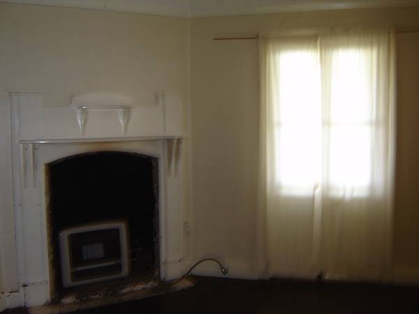 36 Molong Street Picture 3