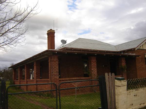 36 Molong Street Picture 2