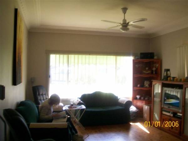 31 Rose Street, Parkes Picture 2