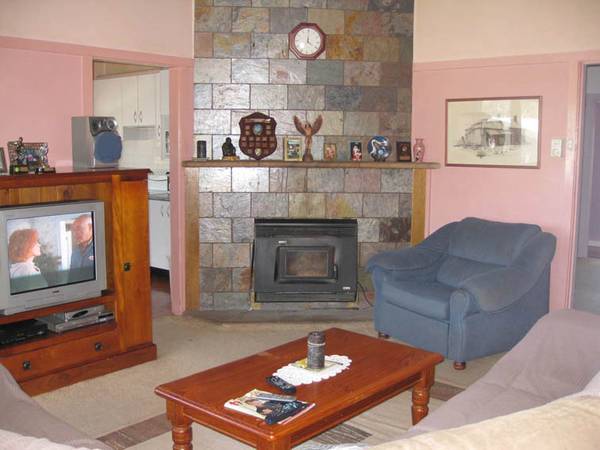 31 Wellington Street, Molong Picture 31 Wellington Street, Molong Picture