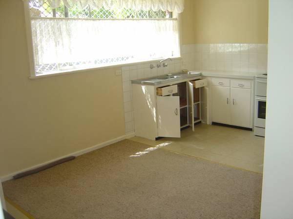 3 of 74 Sampson Street, Orange Picture 3 of 74 Sampson Street, Orange Picture