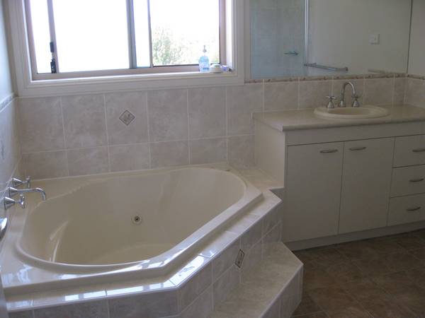 79 Hill street Molong Picture 79 Hill street Molong Picture