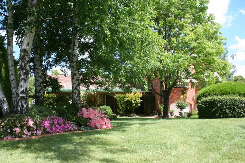 12 Kumali Circuit, Orange Picture 2