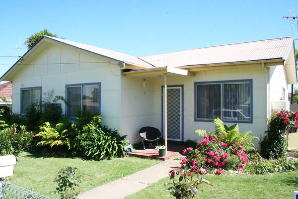 81 Bletchington Street, Orange Picture 1