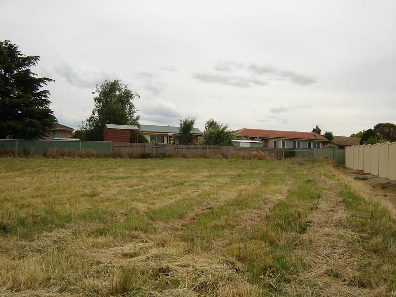 Great New Level Block in Great location Picture 1