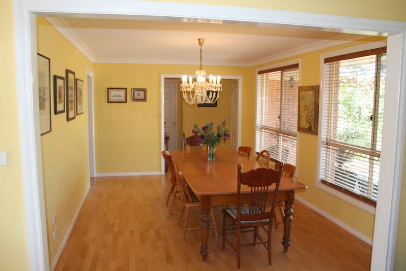 13 Pine Ridge Drive, Orange Picture 3