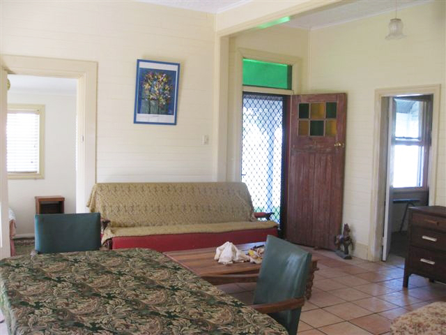 21 Betts Street, Molong Picture 2