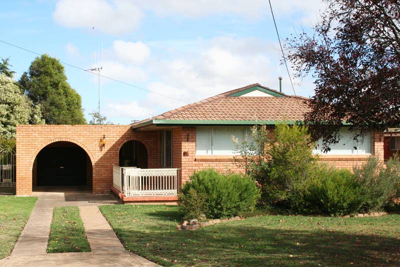 13 Cecil Road, Orange Picture 1