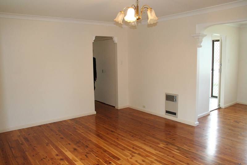 5 Morobe Place, Orange Picture 3