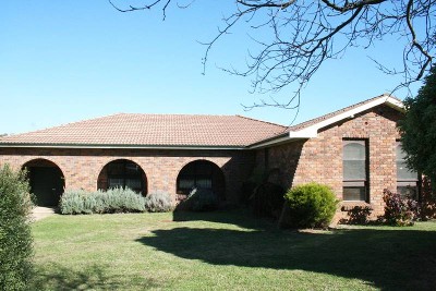 11 Courallie Drive, Orange Picture