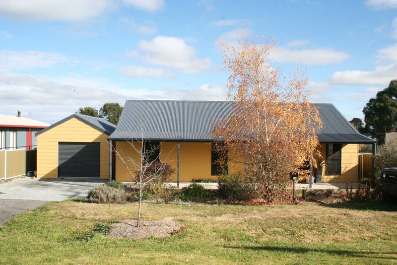 13 Stabback Street, Millthorpe Picture 1