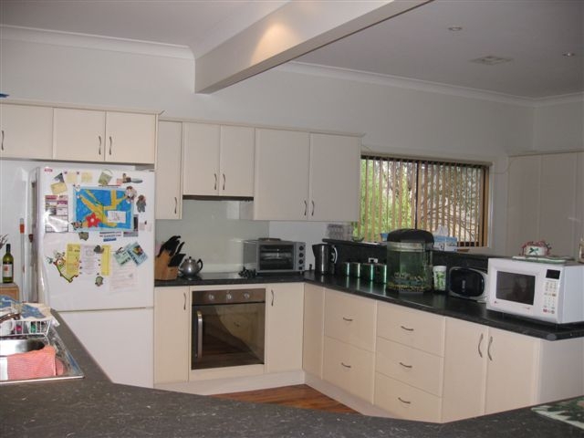 Idle Down, Mitchell Highway, Molong Picture 3