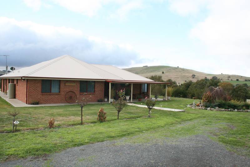 329 Browns Creek Road, Blayney Picture 2