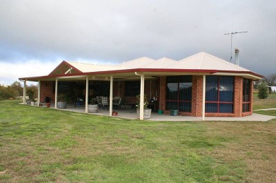 329 Browns Creek Road, Blayney Picture