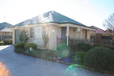 1/117 Edward Street Picture 1/117 Edward Street Picture