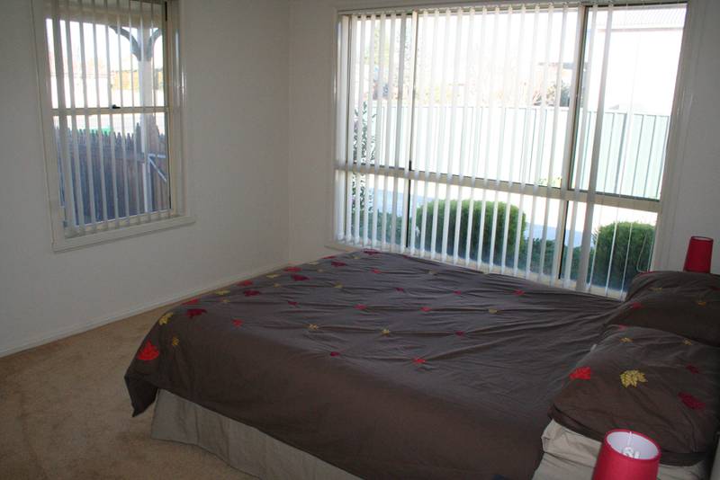 1/117 Edward Street Picture 2