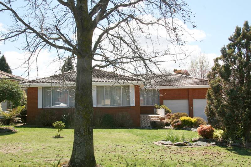 19 Benelong Place, Orange Picture 1