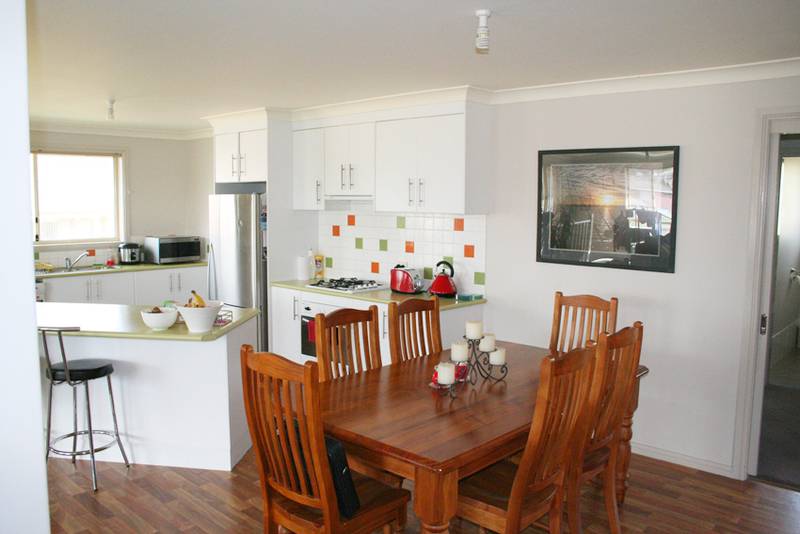 Modern in Quiet Location Picture 2