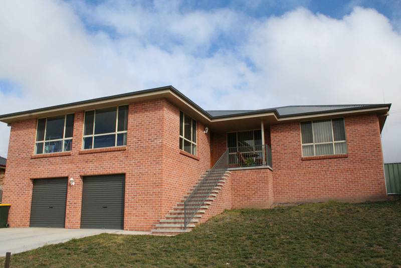 Modern in Quiet Location Picture 1